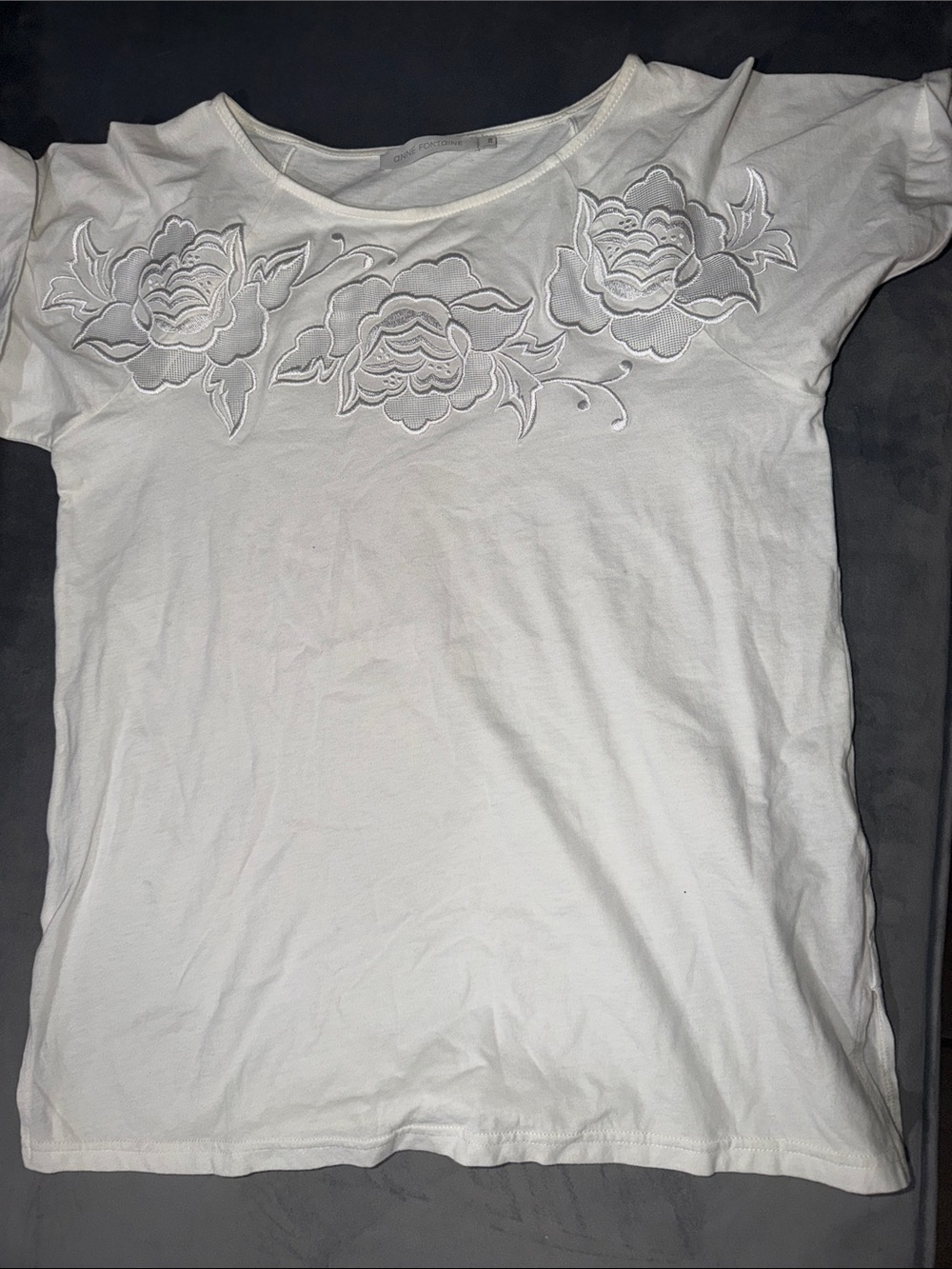 Anne Fontaine White Short Sleeve Scoop Neck Top with Floral Embroidery